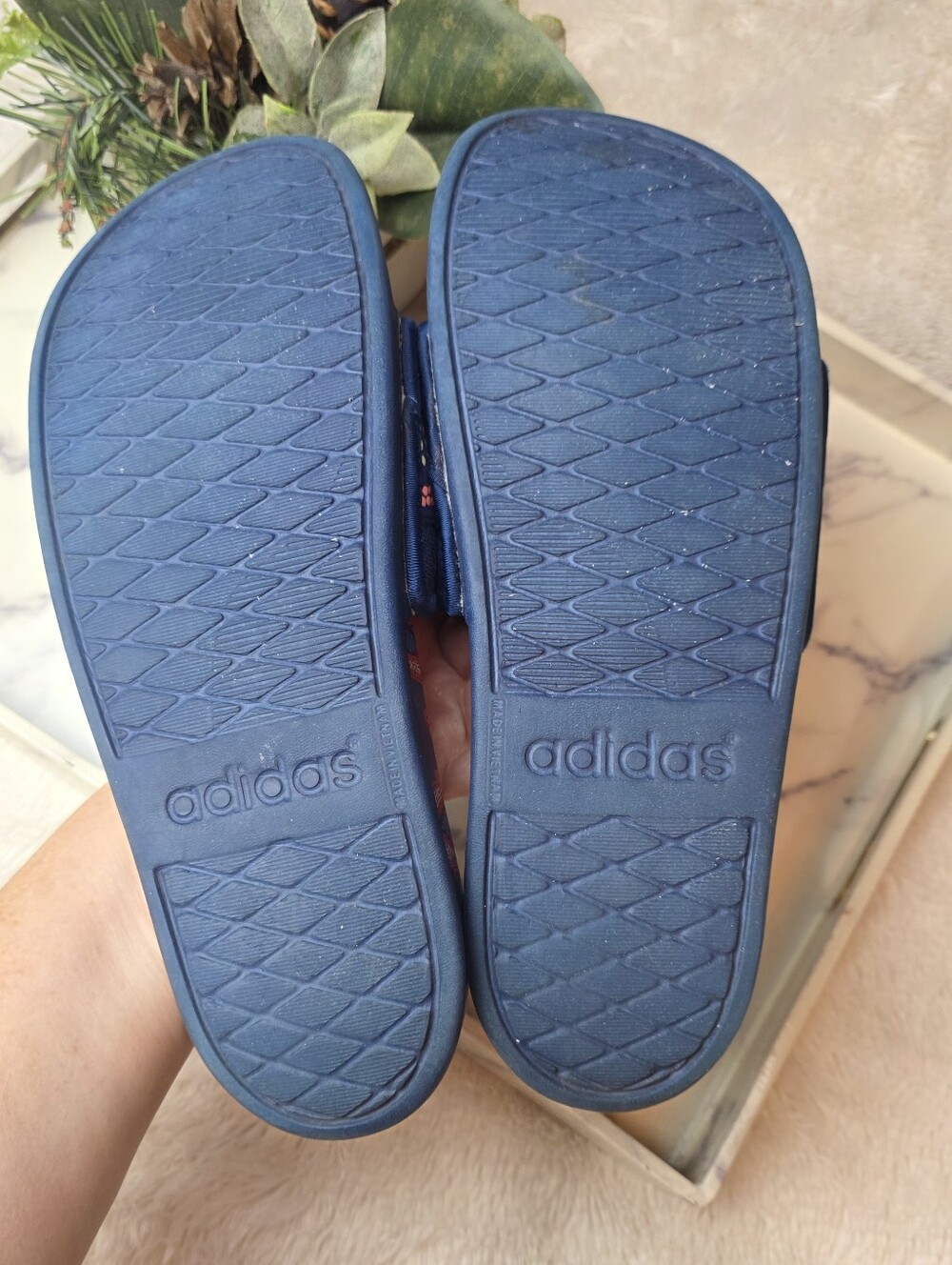 ADIDAS x FARM RIO Adilette Comfort Slide Sandal Mystery Blue/Hi-Res Yellow Sz 10 - Picture 9 of 12